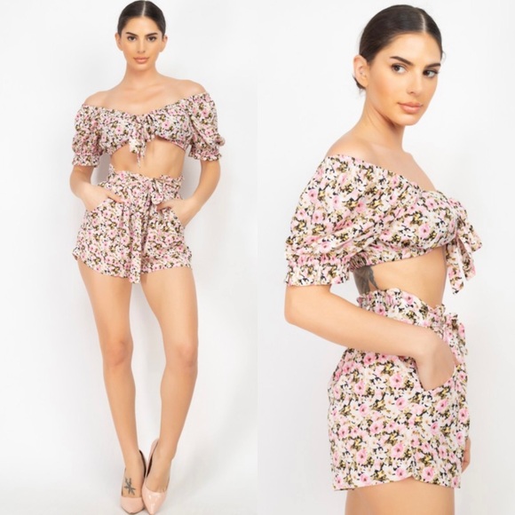 Floral print crop top and short - Picture 3 of 15